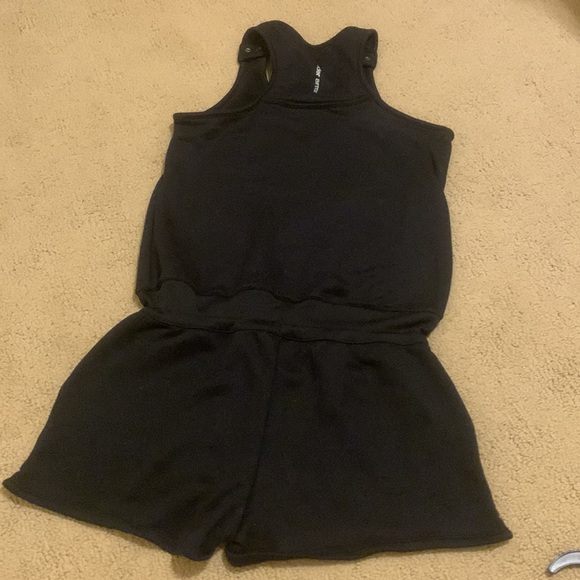 UNDER ARMOUR UA WOMENS TANK JUMPER ONE PIECE JUMPSUIT ATHLETIC OUTFIT MEDIUM - Picture 8 of 9